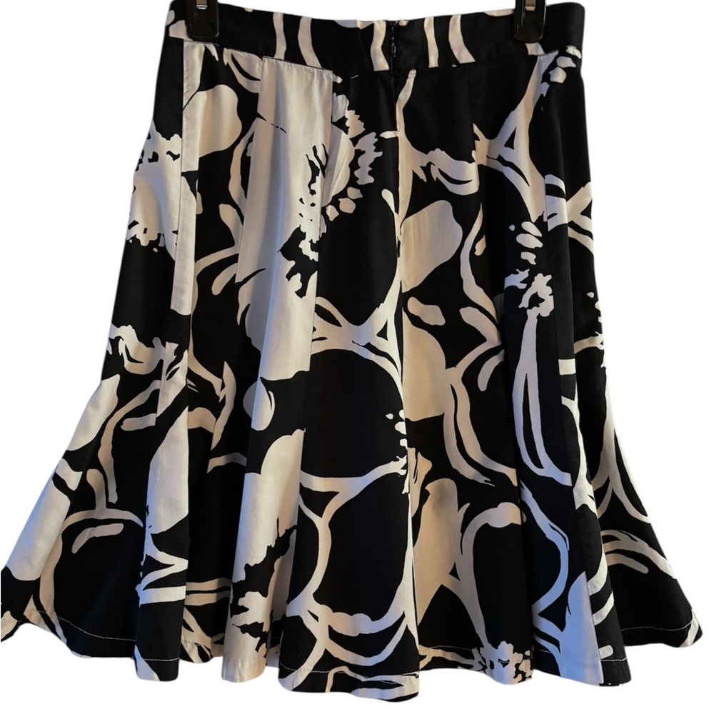 Grace Elements 100% cotton flared skirt in a bold black and white pattern